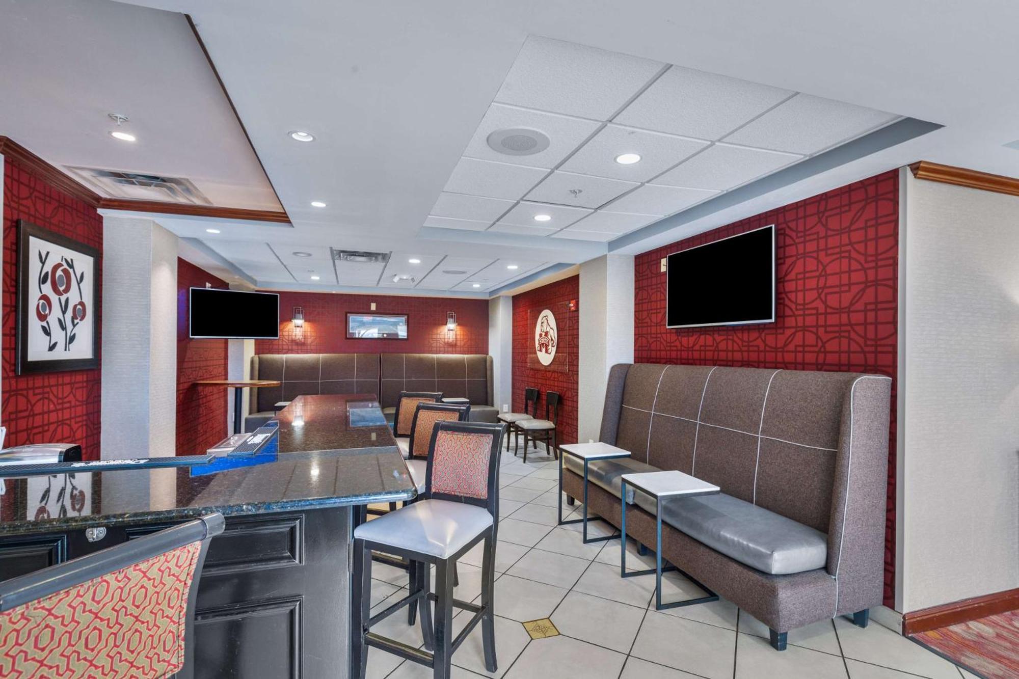 Hilton Garden Inn Starkville Eksteriør bilde