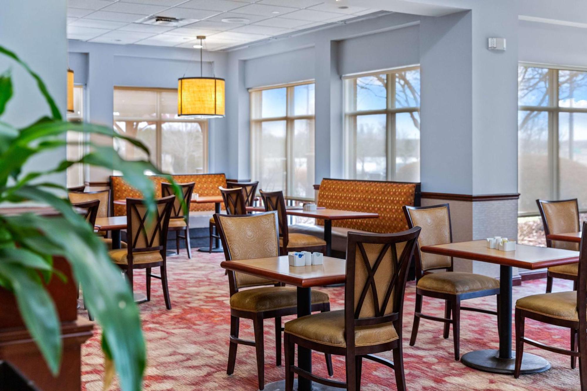 Hilton Garden Inn Starkville Eksteriør bilde