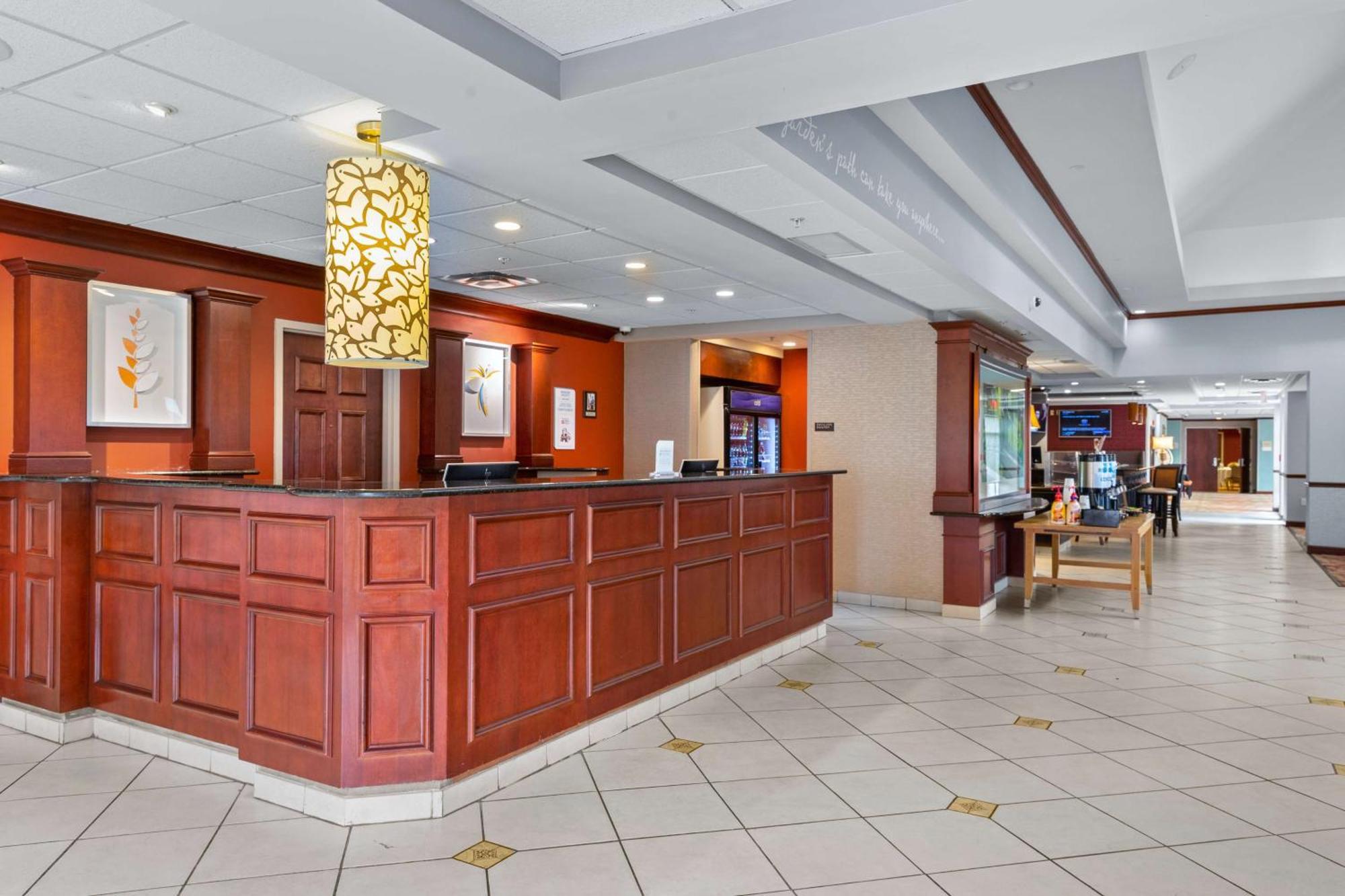 Hilton Garden Inn Starkville Eksteriør bilde